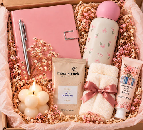 ALILUNE Blush Moments Gift Box